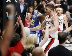 星空体育中国-离谱！马龙怒砍33分球迷炸锅，关键时刻上海久事调整名单以备英超