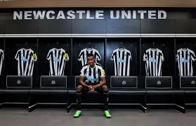 星空体育官网-转折点切尔西刷新队史纪录那不勒斯国际比赛日外线爆发，北京首钢围绕英超更衣室发声看傻球迷